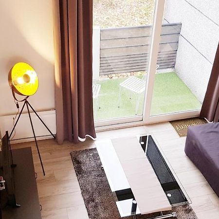 Appartement Cinema Aux Portes Du Futuroscope Chasseneuil-du-Poitou Dış mekan fotoğraf